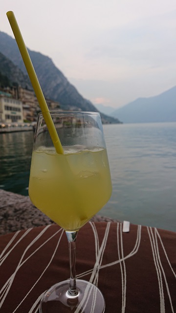 Limoncello in Limone am Gardasee